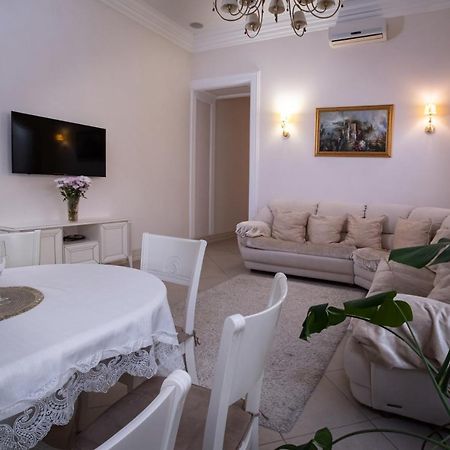 Bel Apartments Odesa Exterior photo